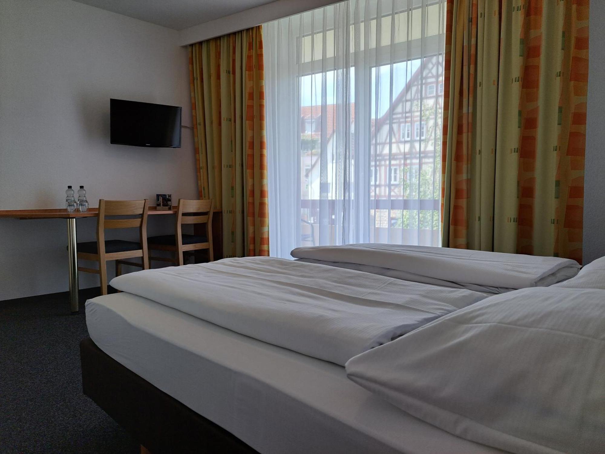 Hotel Zur Post Weilheim an der Teck Εξωτερικό φωτογραφία